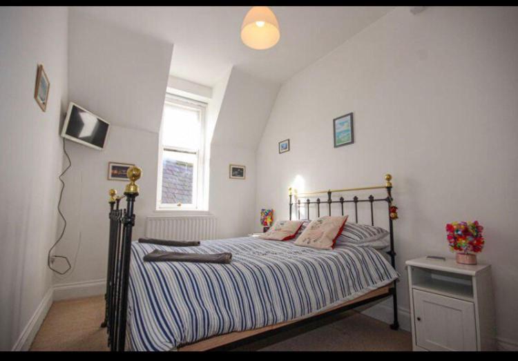 Light And Airy Central Lyme Regis Appartment With Parking Exteriér fotografie